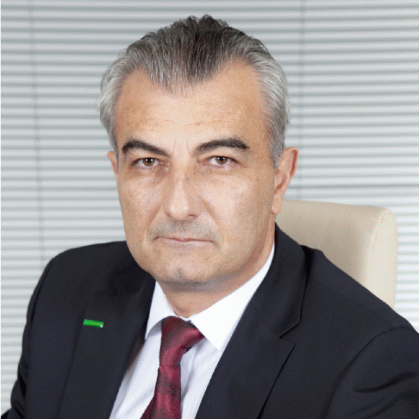 "Piaţa cimentului va rămâne, cel mai probabil, la nivelul din 2013, în ciuda evoluţiei pozitive din prima parte a anului"
